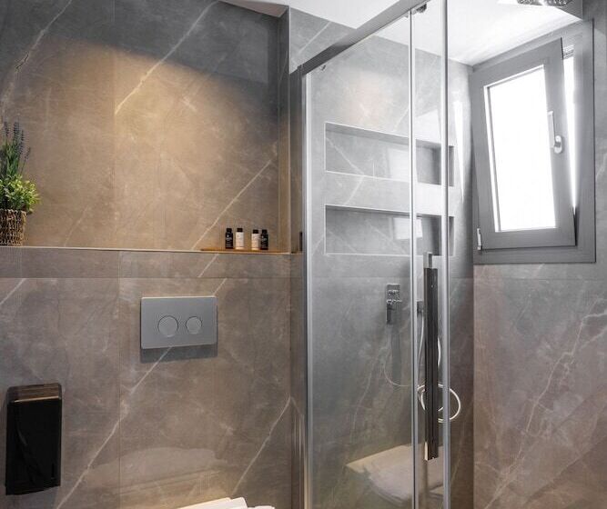 بنسيون Amalthia Luxury Suites