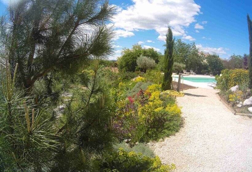 ペンション Le Mas De Molines