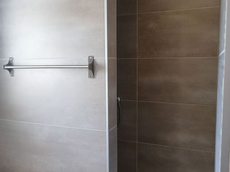 ペンション Le Mas De Molines