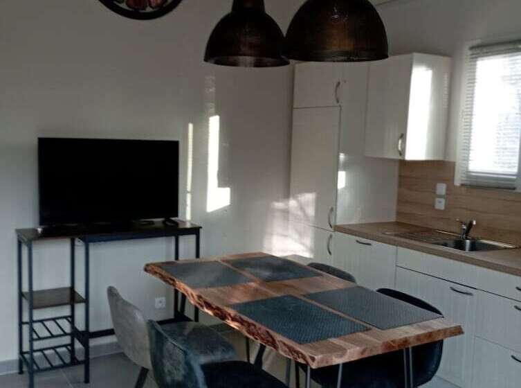 ペンション Le Mas De Molines