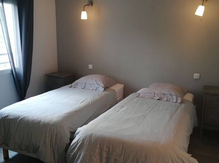 ペンション Le Mas De Molines