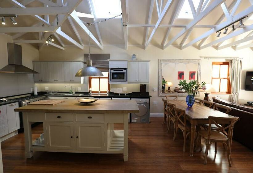 פנסיון Lebonheur