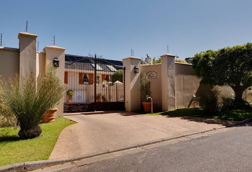 פנסיון Lebonheur