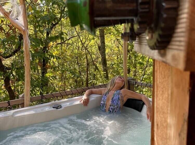 Пансион Les Cabanes Perchées Du Mas Del Bosc