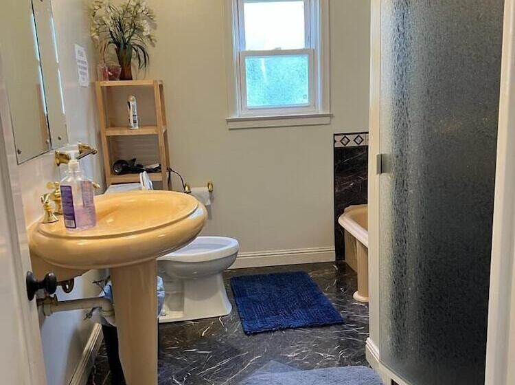 膳宿费 Miller Apartments