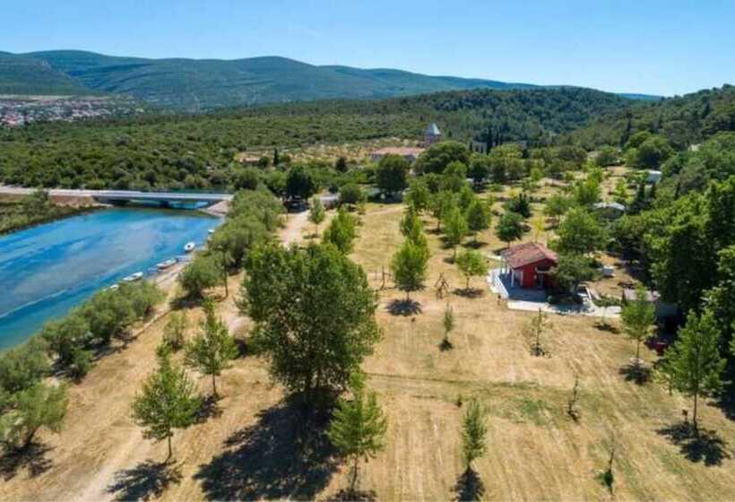 بنسيون Mobile Homes  Kamp Karin 17