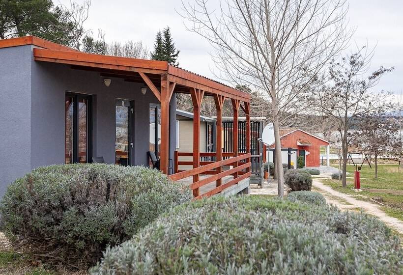 بنسيون Mobile Homes  Kamp Karin 17