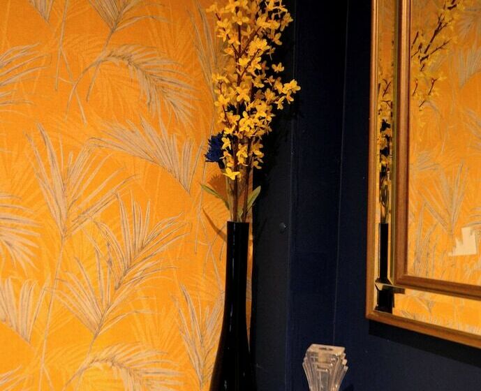 ペンション The Old Palace Guest House