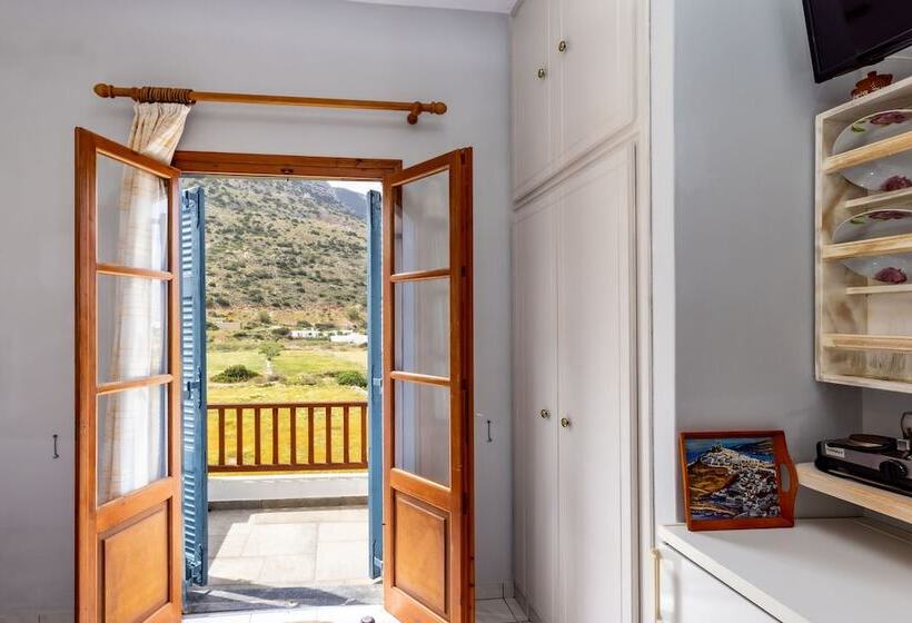 פנסיון Peris Rooms