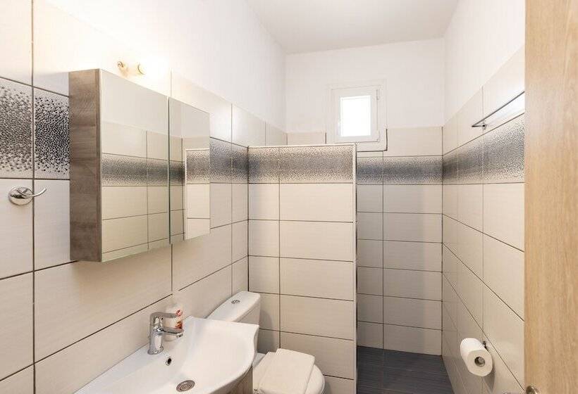 פנסיון Peris Rooms