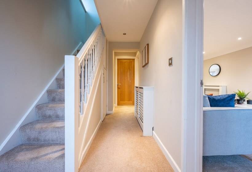 펜션 Tŷ Coch By Tŷ Sa In Wales   Free Parking