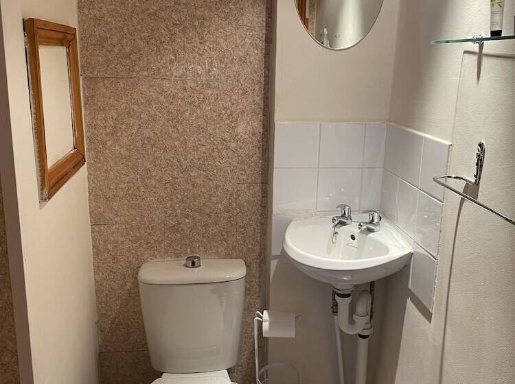 ペンション The Old Palace Guest House