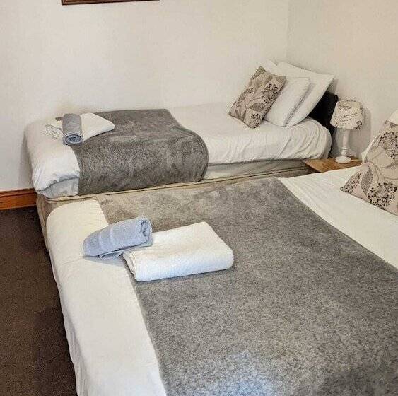 ペンション The Old Palace Guest House