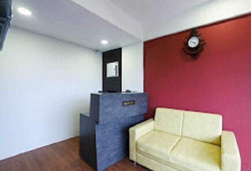 Peradiot Hotel Vastrapur