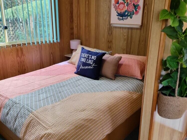 Queenstown Copper Country Cabins