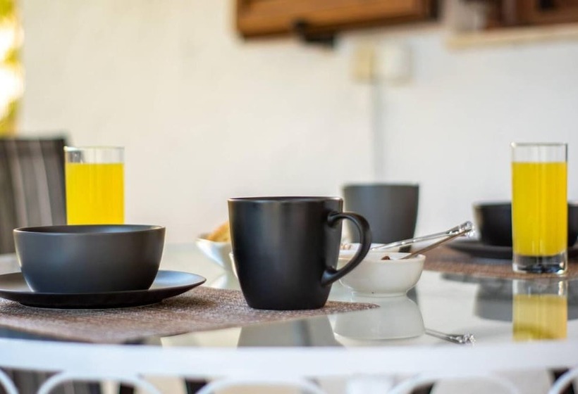 إقامة Avdou Village House With Pool