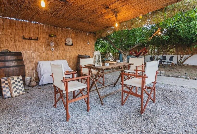 דירת נופש Avdou Village House With Pool