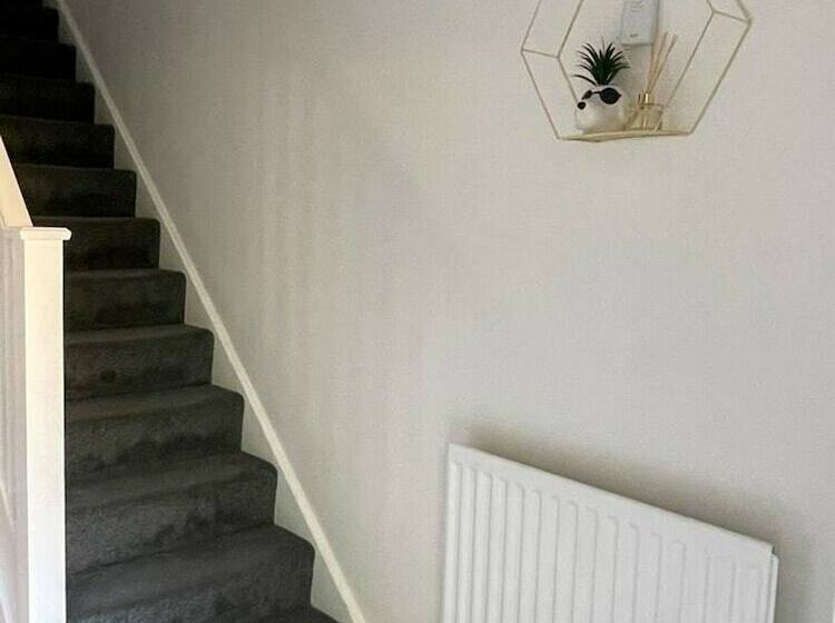 דירת נופש Lovely 2 Bed House In Rochester