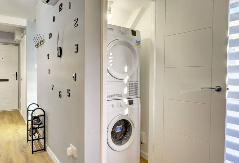 레지던스 Modern 2br House & Private Parking & Kid Friendly