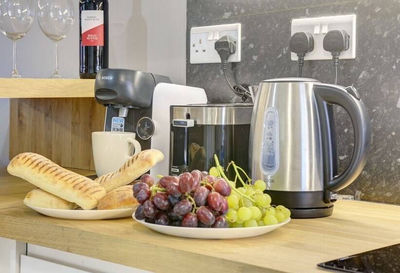 레지던스 Modern 2br House & Private Parking & Kid Friendly