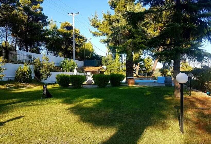 דירת נופש Remarkable 2 Bed House In Varnavas