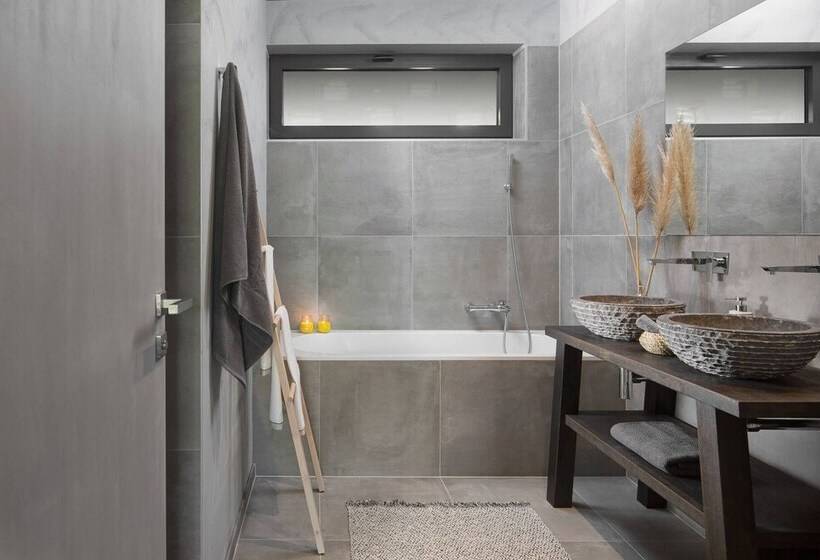 דירת נופש Remarkable 2 Bed House In Zrenj