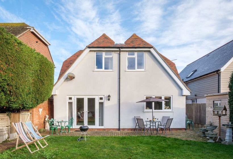 레지던스 Whitstable S Beachcombers, Sleeps 10, Dog Friendly