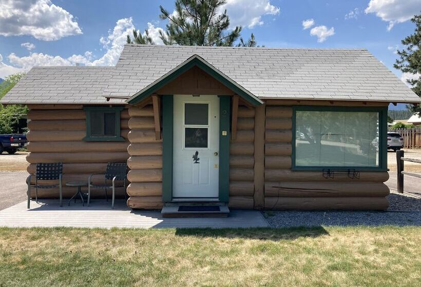 منتجع Travellers Rest Cabins And Rv Park