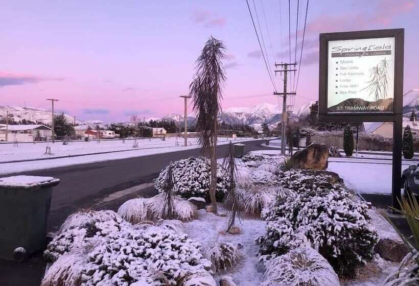Springfield Motel And Lodge