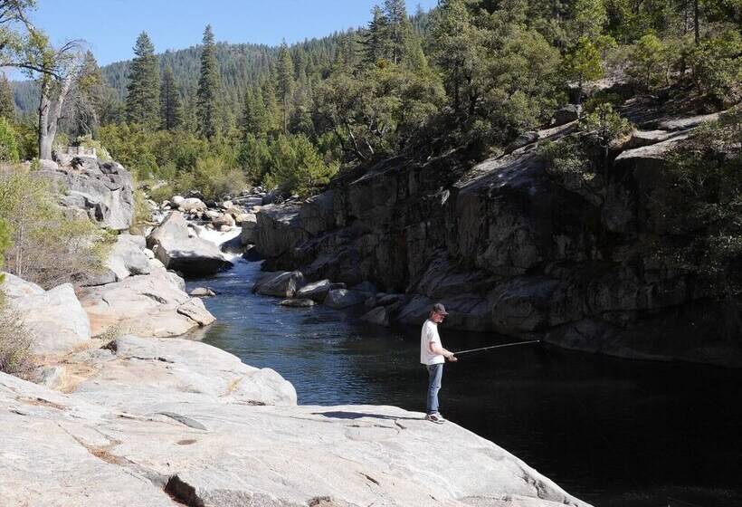 Sweet Retreat Movie Theater, Poolping Pong, Bbq, Summer Swimming