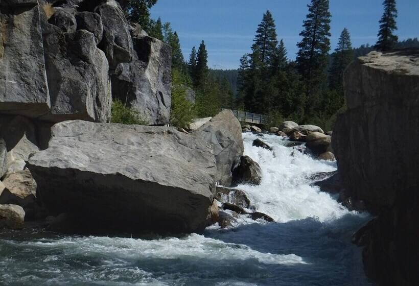 Sweet Retreat Movie Theater, Poolping Pong, Bbq, Summer Swimming