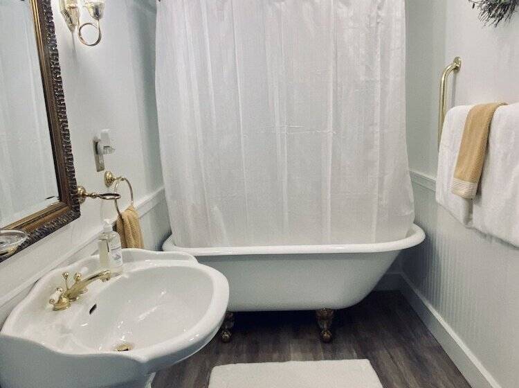 The Hopestead Bed & Breakfast