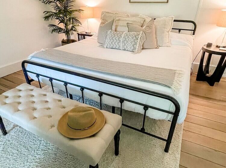 The Hopestead Bed & Breakfast