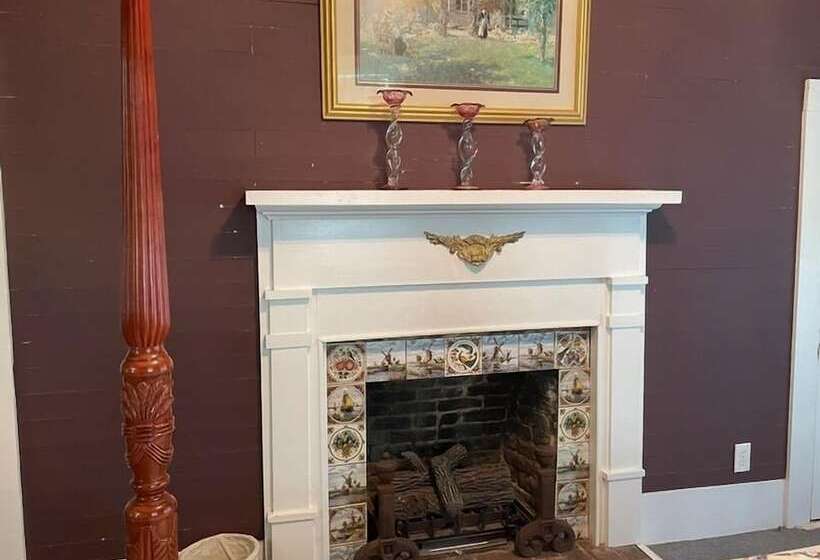 The Sautee Inn Bed & Breakfast