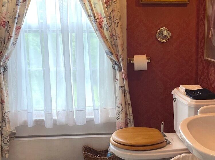 The Sautee Inn Bed & Breakfast