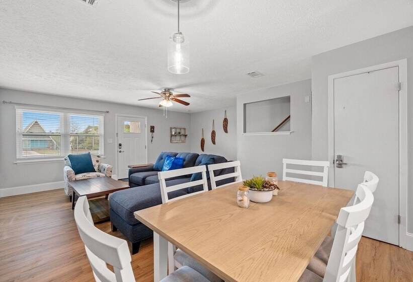 120 Palm Beach Dr A   La Casa Turquesa