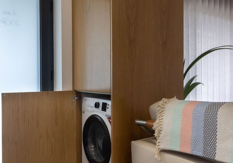 Abraços Dos Avós   Casas De Aldeia