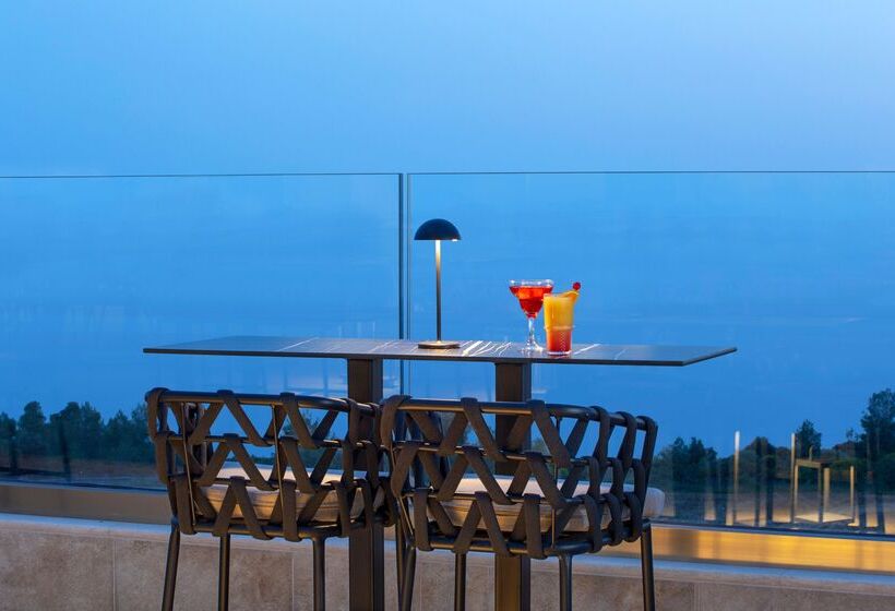 Ajul Luxury Hotel & Spa Resort, A Registry Collection