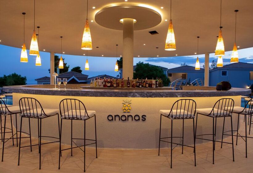 Ajul Luxury Hotel & Spa Resort, A Registry Collection