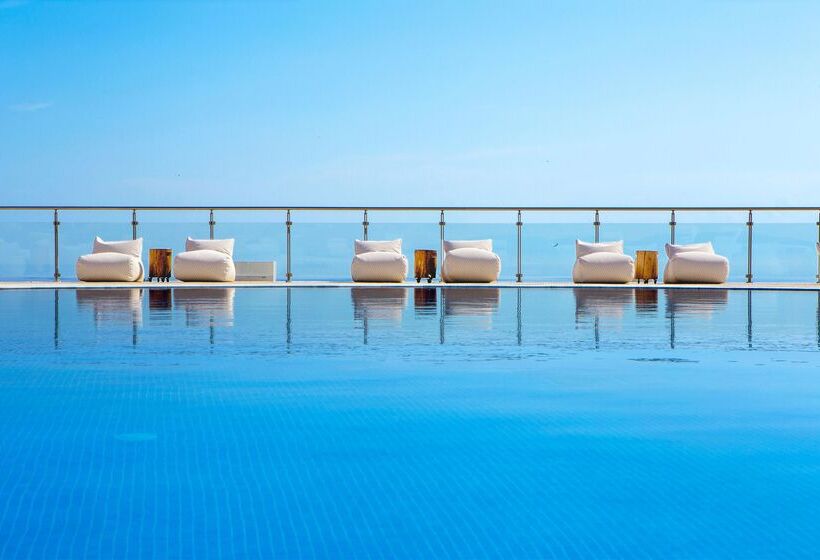 Ajul Luxury Hotel & Spa Resort, A Registry Collection