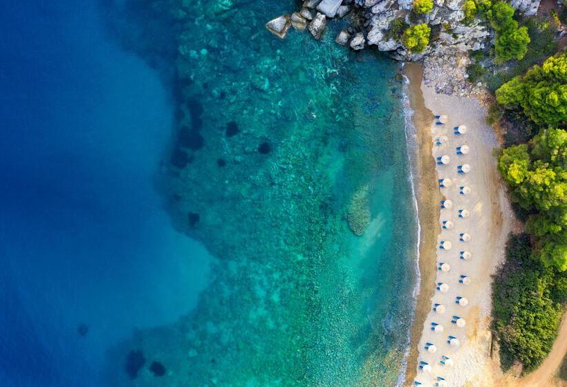 Ajul Luxury Hotel & Spa Resort, A Registry Collection