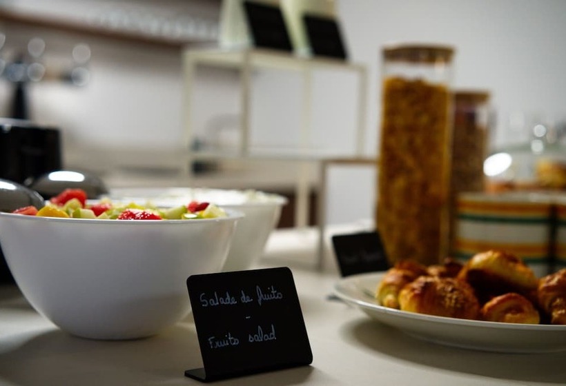 ユースホステル Beau M Paris