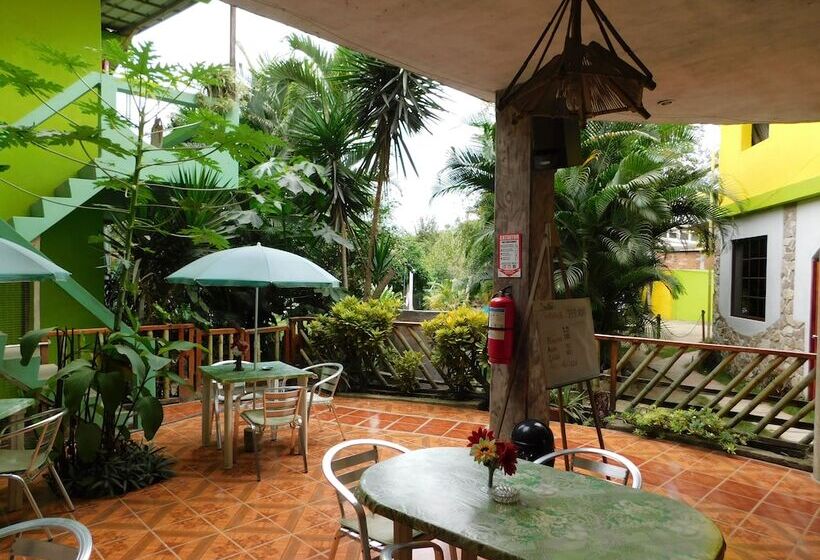 Общежитие Hostal Maxima