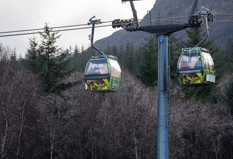 Base Camp Hotel Nevis Range