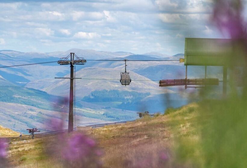 Base Camp Hotel Nevis Range