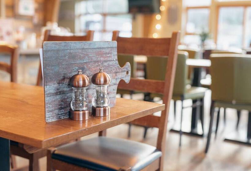 Base Camp Hotel Nevis Range