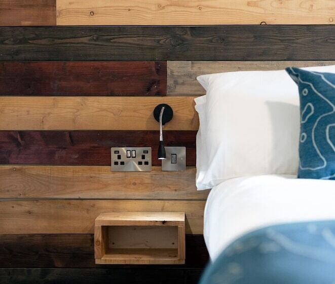 Base Camp Hotel Nevis Range