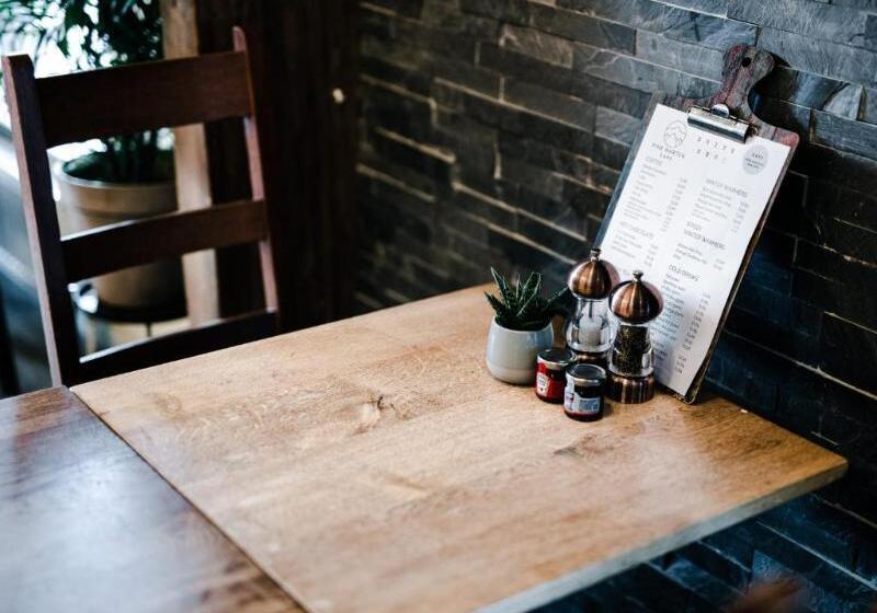 Base Camp Hotel Nevis Range