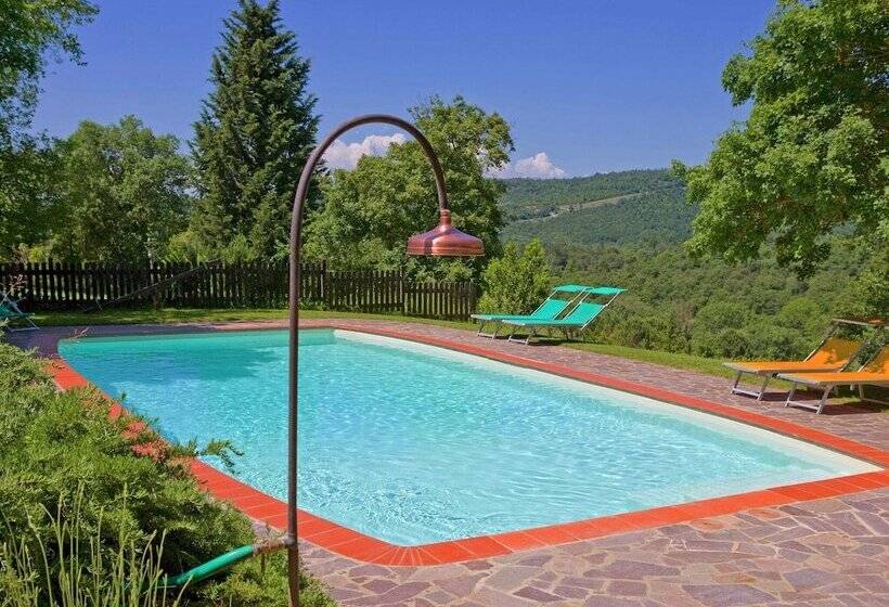 Beautiful Farmhouse In Lucignano With Private Terrace