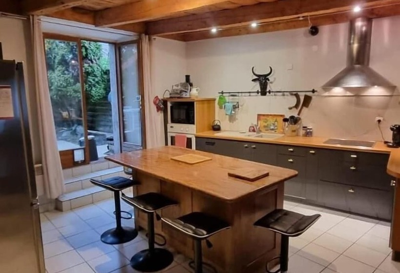 Bed and Breakfast Les Jardins De Kuz